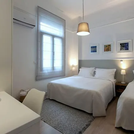 Center Modern Apt In Art Nouveau Building