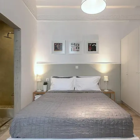 Center Modern Apt In Art Nouveau Building Apartment