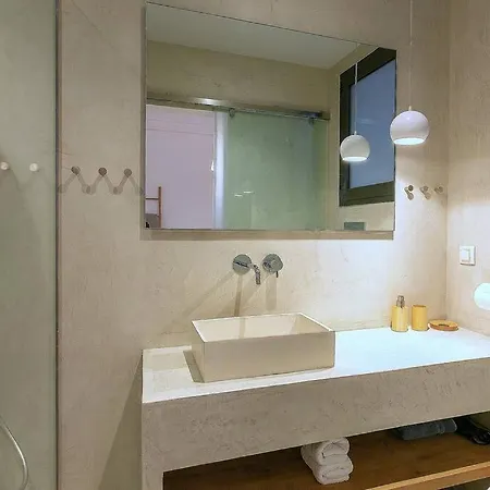 Center Modern Apt In Art Nouveau Building Apartment *